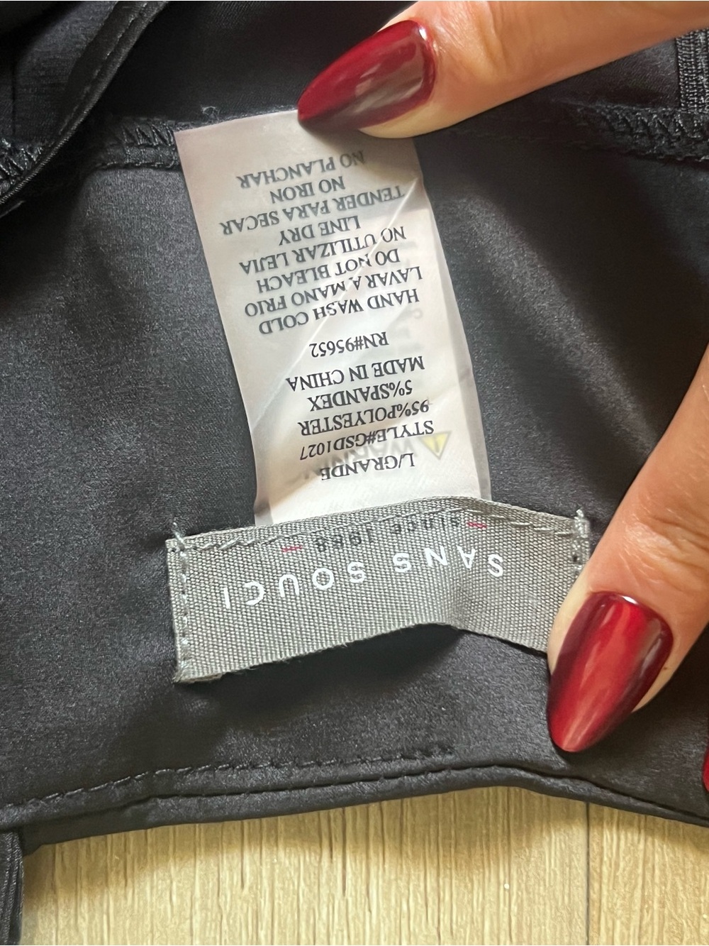 Subcategory identification for women's bag image